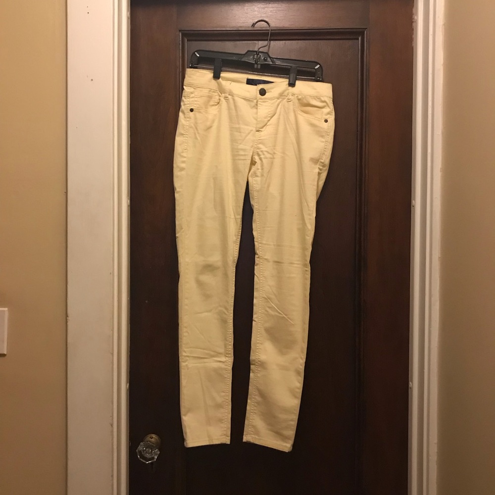 Tinsel pale yellow skinny jeans size 29